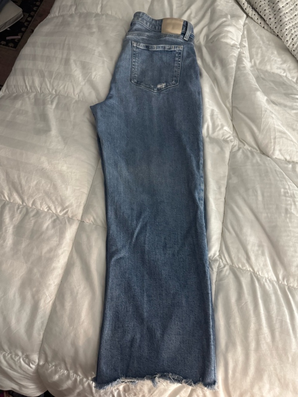 PAIGE Medium Blue Cropped Ankle Jeans